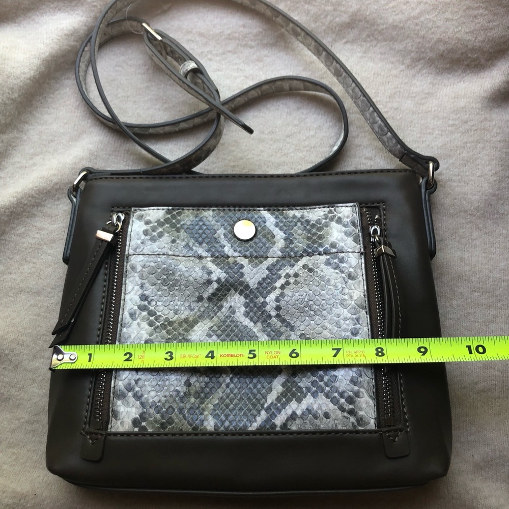 🌸Nine West Crossbody Bag 🌸 - Picture 13 of 16